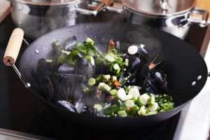 Learn how to steam DOM Organic Blue Mussels.